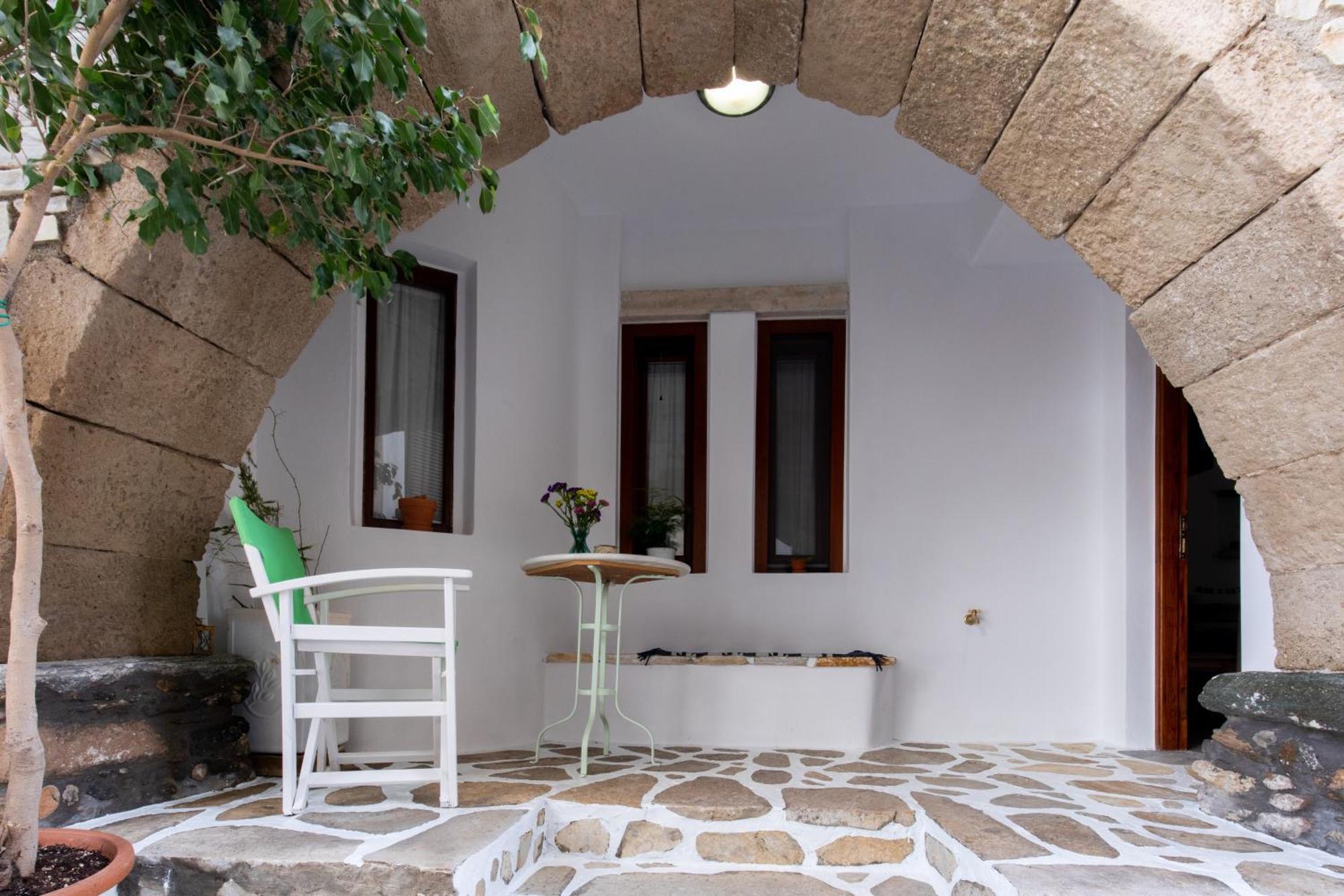 Arco Naxos Luxury Apartments Naxos City Exterior photo